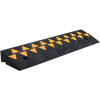 VEVOR Rubber Curb Ramp 3.7" Rise Height Sidewalk Curb Ramp, 10" Width 39.4" Length Driveway Ramp for Curb, 15T Heavy Duty Rubber Ramp for Forklifts